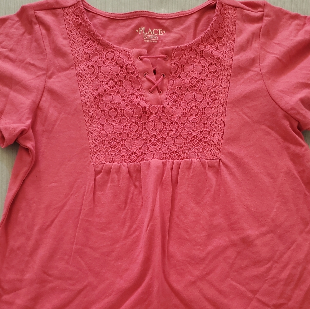 Girl's pink top